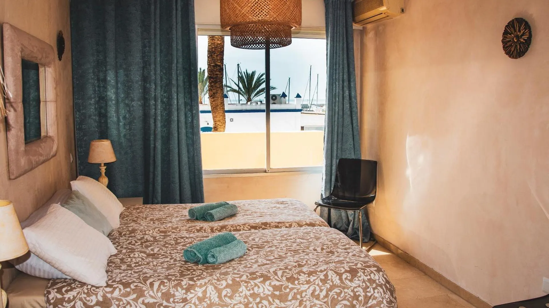 Appartement Palmeras Puerto Paraiso Estepona Spain